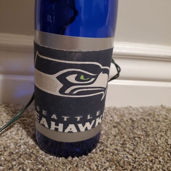Seattle Seahawks Lamp  - Picture 3 of 5